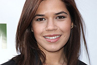 America-ferrera-straight-vs-curly-side